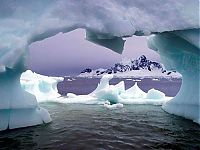 World & Travel: iceberg