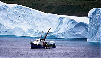 World & Travel: iceberg