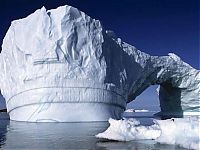 World & Travel: iceberg