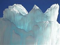 World & Travel: iceberg