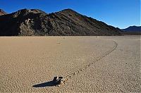 World & Travel: Floating stones in the Valley of Death