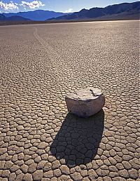 World & Travel: Floating stones in the Valley of Death