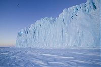 World & Travel: Antarctic Plateau, Antarctica