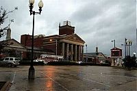 World & Travel: Collapse of the church dome because of strong wind, driver survived, Shreveport, Louisiana