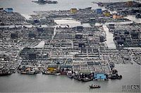 World & Travel: Floating village, China