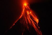 World & Travel: Volcanic eruption in the Philippines