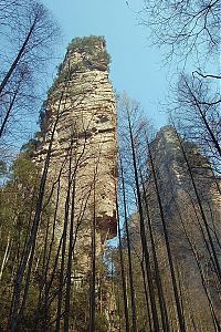 World & Travel: Zhangjiajie National Park, Ulinyuanya peak, Dayong town, Mt. Kunlun, Village of Yellow Lion, China