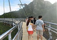 World & Travel: Bridge without end, Malaysia