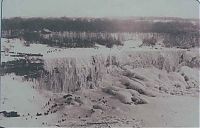 World & Travel: Niagara Falls frozen in 1911, Canada, United States