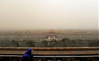 World & Travel: Sandstorms whip across China‎