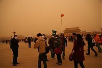 World & Travel: Sandstorms whip across China‎