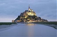 World & Travel: city castle by the sea