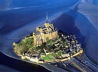 World & Travel: city castle by the sea