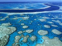 World & Travel: Stranded ship, Great Barrier Reef, Coral Sea, Queensland, Australia