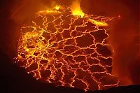 World & Travel: volcanoes around the world