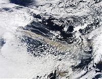 World & Travel: The Eruption of Eyjafjallajökull volcano, Skógar, Mýrdalsjökull, Iceland