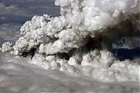 World & Travel: The Eruption of Eyjafjallajökull volcano, Skógar, Mýrdalsjökull, Iceland