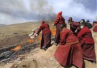 World & Travel: Earthquake in Yushu county, Qinghai, China