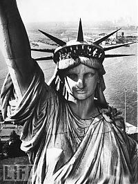 World & Travel: History: Statue of Liberty