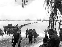 World & Travel: History: Pacific war