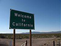 World & Travel: Welcome state sign, United States