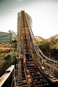 World & Travel: Abandoned six flags, New Orleans, United States