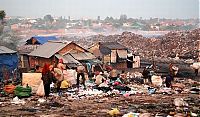 World & Travel: Living at dump, Phnom Penh, Cambodia