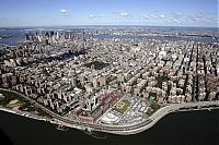 World & Travel: Bird's-eye view of New York City, United States