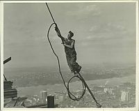 World & Travel: History: Construction of Empire State Building