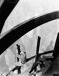 World & Travel: History: Construction of Empire State Building