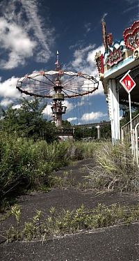 Trek.Today search results: Nara Dreamland, abandoned theme park, Japan