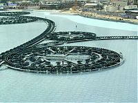 World & Travel: Record fountain system set, Burj Khalifa Lake, Dubai, United Arab Emirates