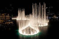 World & Travel: Record fountain system set, Burj Khalifa Lake, Dubai, United Arab Emirates