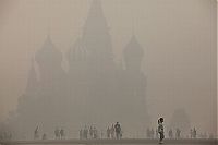 World & Travel: Fire health threat at new high in Moscow, Russia