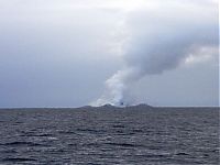 World & Travel: Eruption of underwater volcano, Nuku'alofa, Tonga