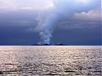 World & Travel: Eruption of underwater volcano, Nuku'alofa, Tonga