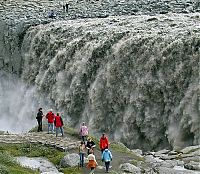 World & Travel: waterfalls around the world