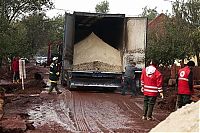 Trek.Today search results: Red sludge alumina factory reservoir pollutes villages, Hungary