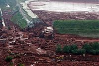 Trek.Today search results: Red sludge alumina factory reservoir pollutes villages, Hungary