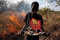 Trek.Today search results: Rat catchers, Madamba, Mozambique