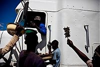 World & Travel: Rat catchers, Madamba, Mozambique