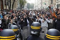 World & Travel: 2010 strikes, France