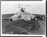 World & Travel: History: The North American Indian by Edward S. Curtis