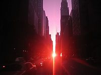 World & Travel: Manhattanhenge, Manhattan Solstice, New York City, United States