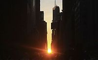 World & Travel: Manhattanhenge, Manhattan Solstice, New York City, United States