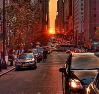 World & Travel: Manhattanhenge, Manhattan Solstice, New York City, United States