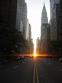 World & Travel: Manhattanhenge, Manhattan Solstice, New York City, United States