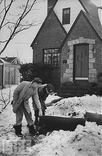 World & Travel: History: New York air disaster, 1960, New York City, United States