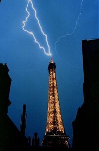 World & Travel: lightning photography