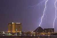 World & Travel: lightning photography